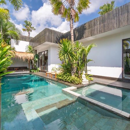 Villa Yogi Surf 3 Canggu ภายนอก รูปภาพ